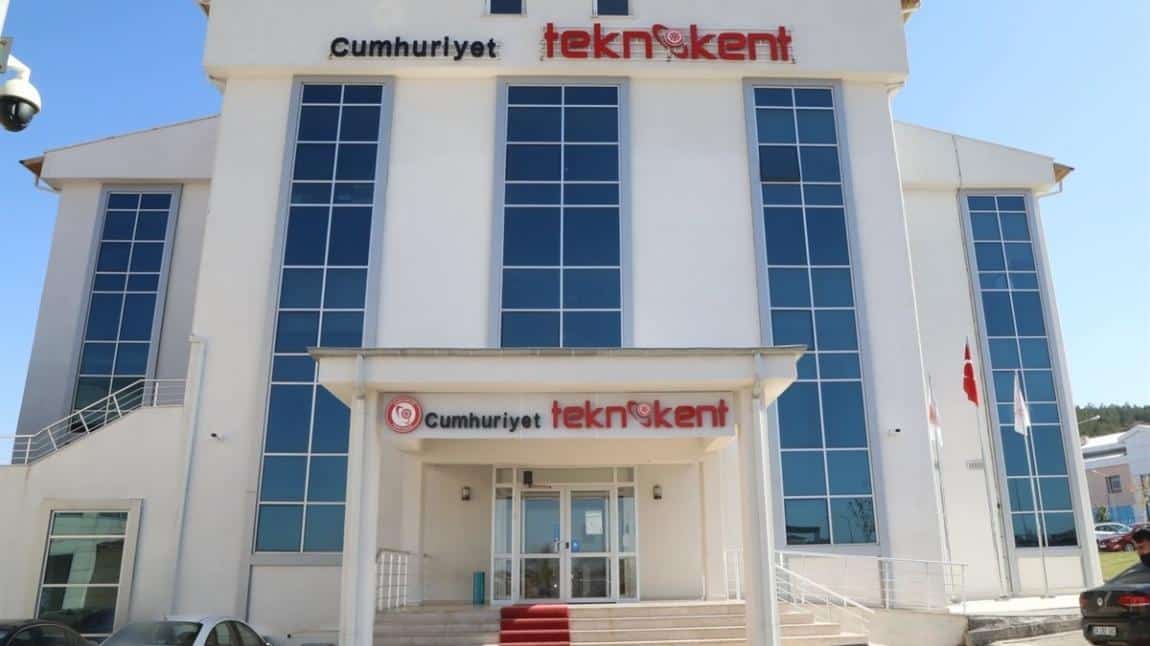 Kariyer Yolculuğumuz Devam Ediyor